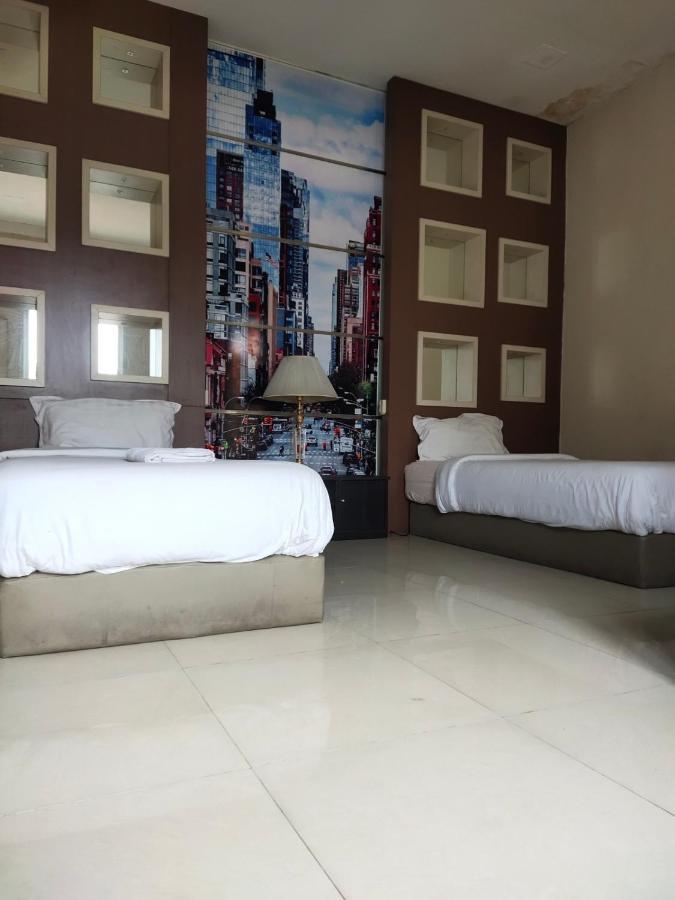 Mojokerto Classic Homestay Екстер'єр фото