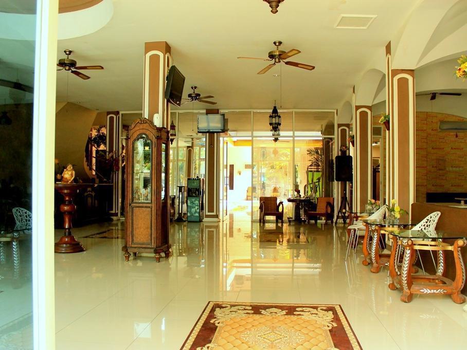 Mojokerto Classic Homestay Екстер'єр фото