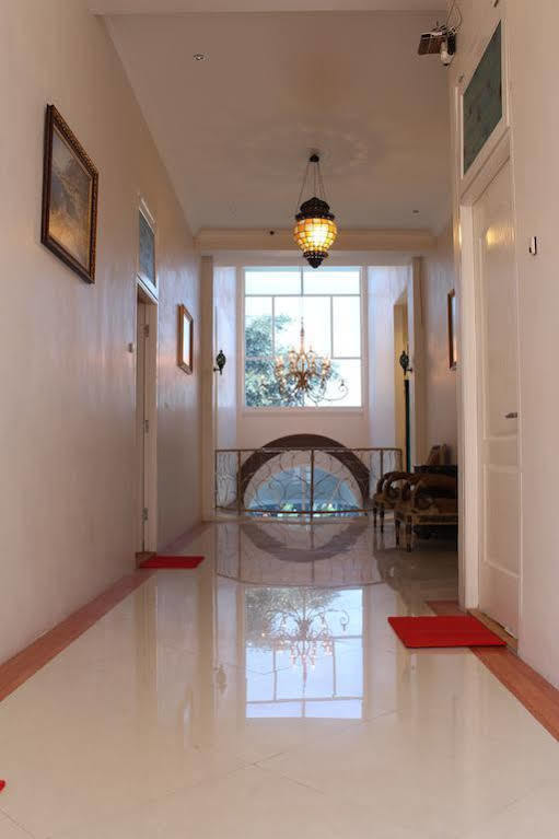 Mojokerto Classic Homestay Екстер'єр фото