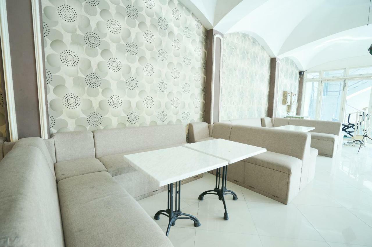 Mojokerto Classic Homestay Екстер'єр фото